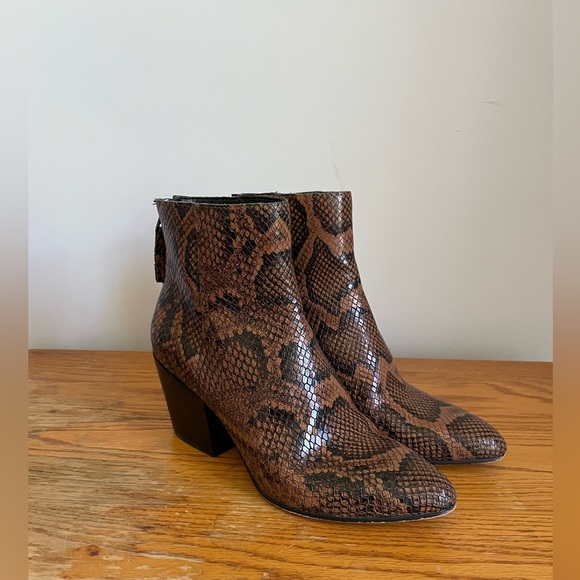 Dolce Vita Issa Snakeskin Boots Size 6 - Picture 2 of 6